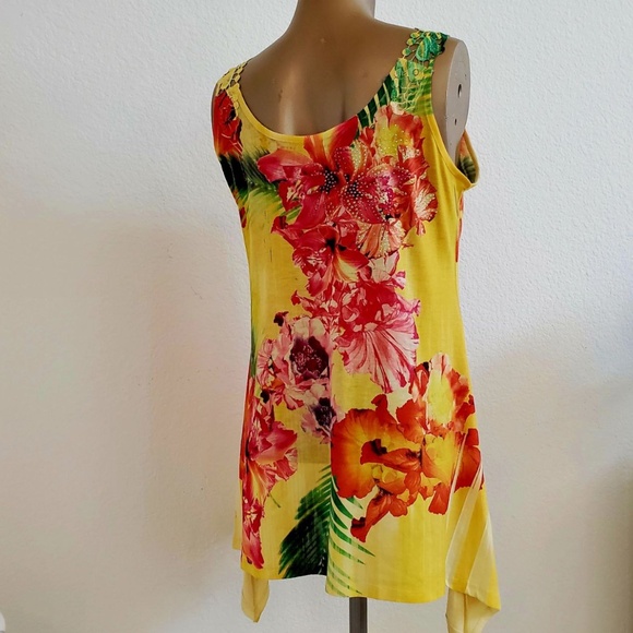 Yellow embroidered blouse - Picture 4 of 6